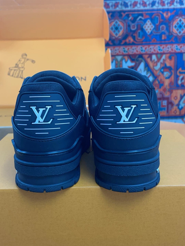 ルイヴィトン靴角部分ディテール